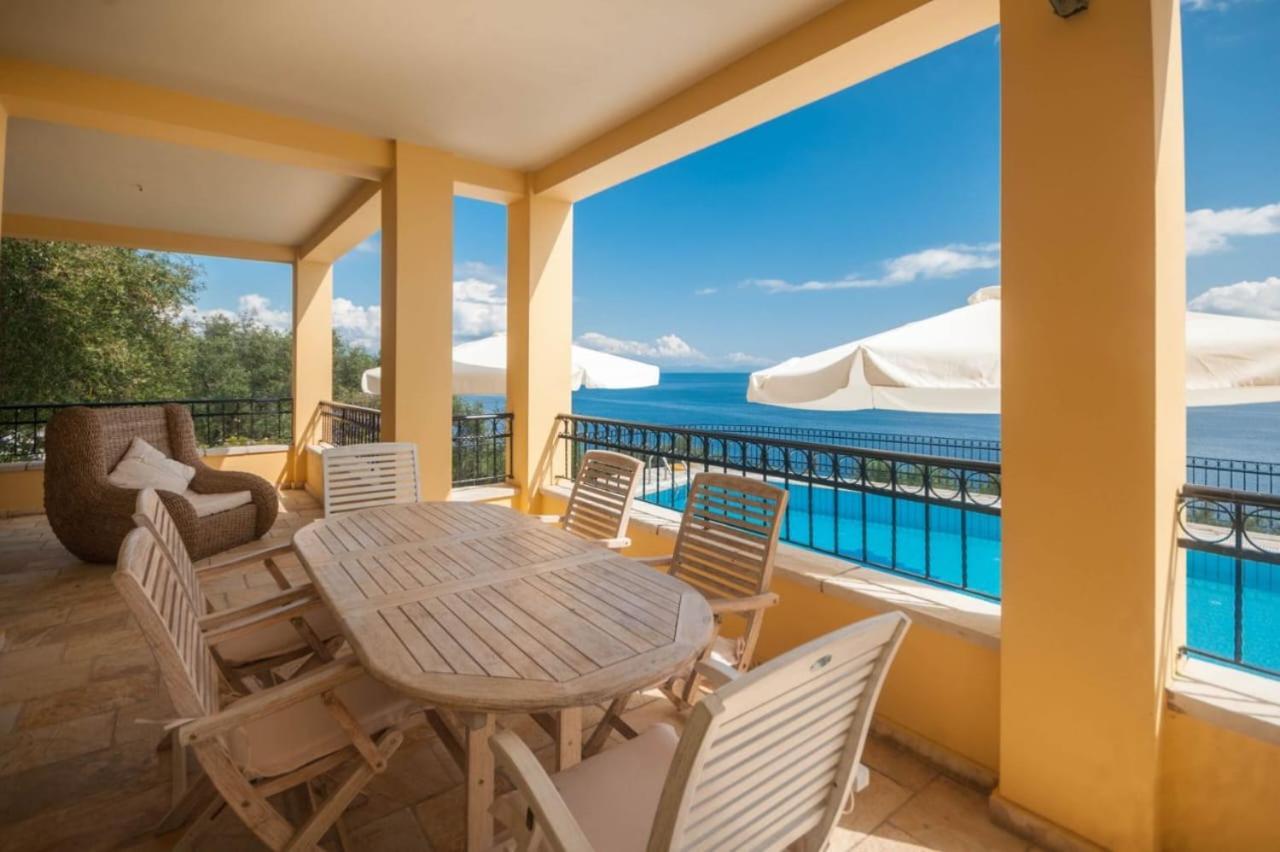 Villa Spyros Nisaki  Exterior photo